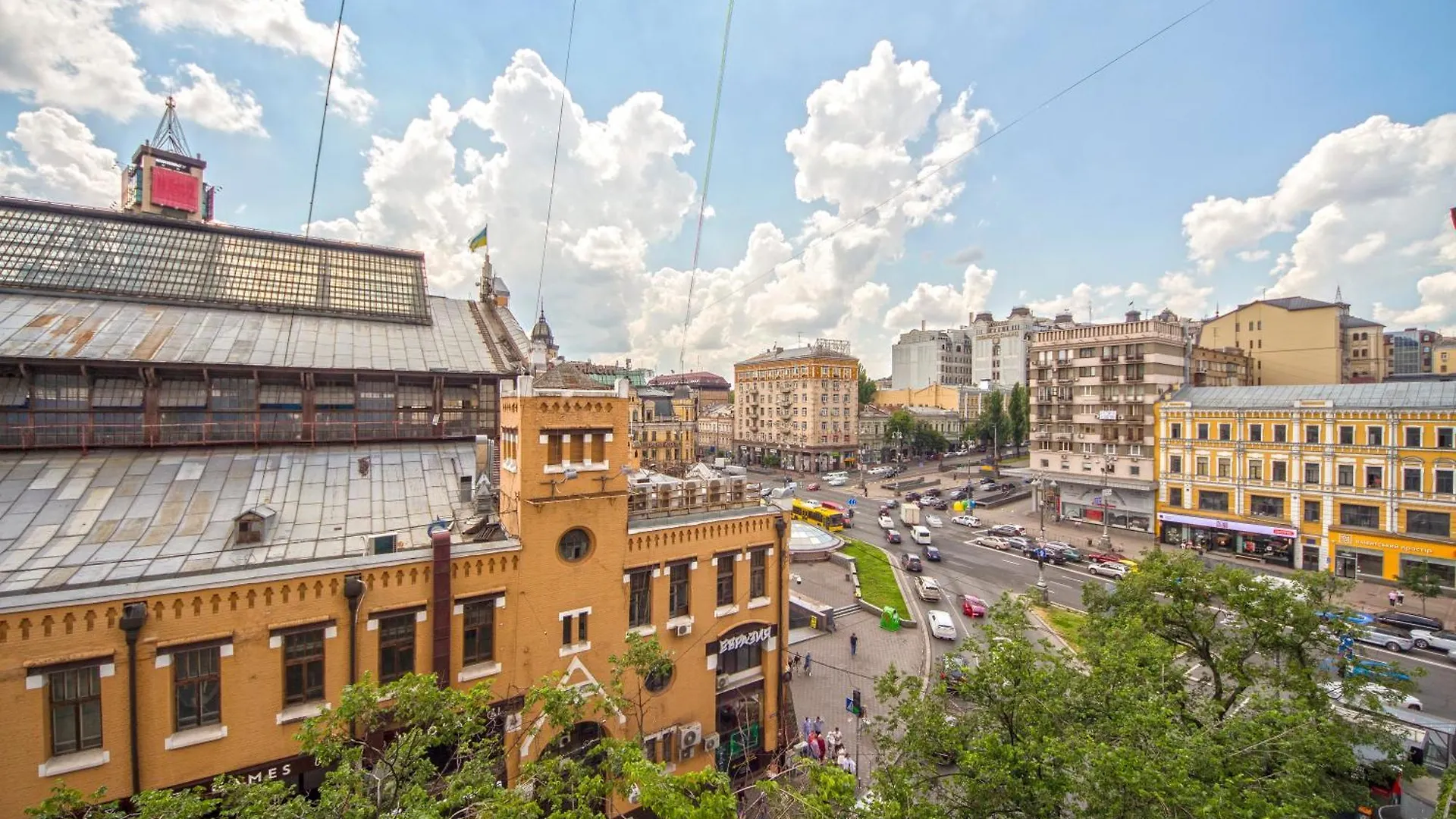 Central Apartments Palats Sportu Area Kyjev