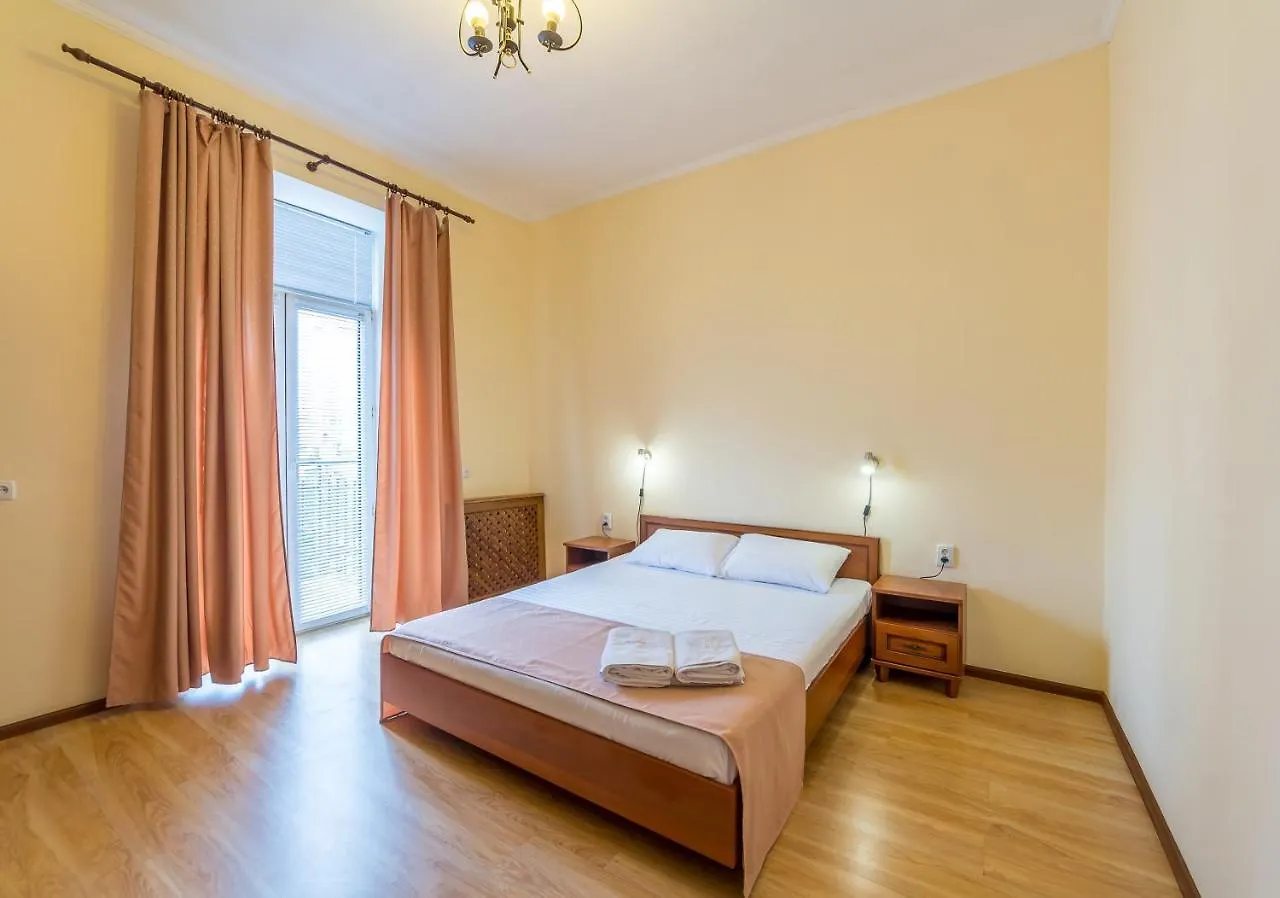 Central Apartments Palats Sportu Area Kyiv