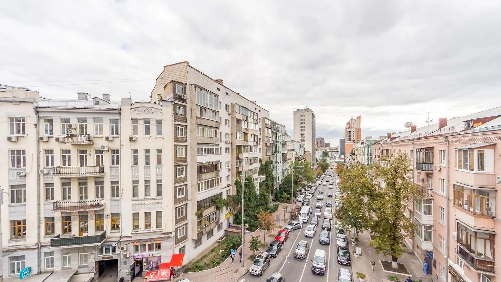 Central Apartments Palats Sportu Area Kyiv